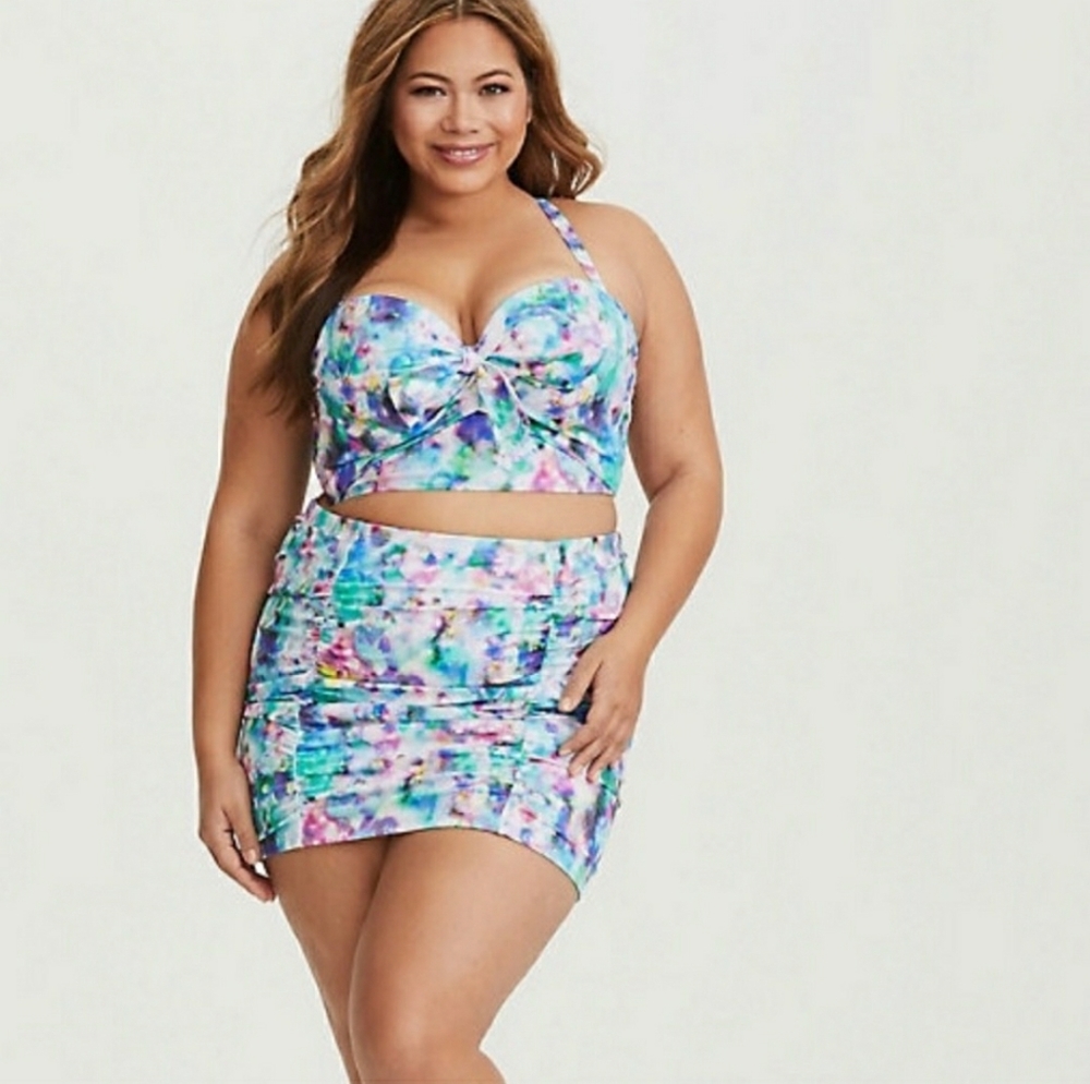 COPY - Torrid Watercolor Twist Front 👙 Set